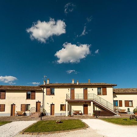 Agriturismo Podere Coldifico Sassoferrato Luaran gambar