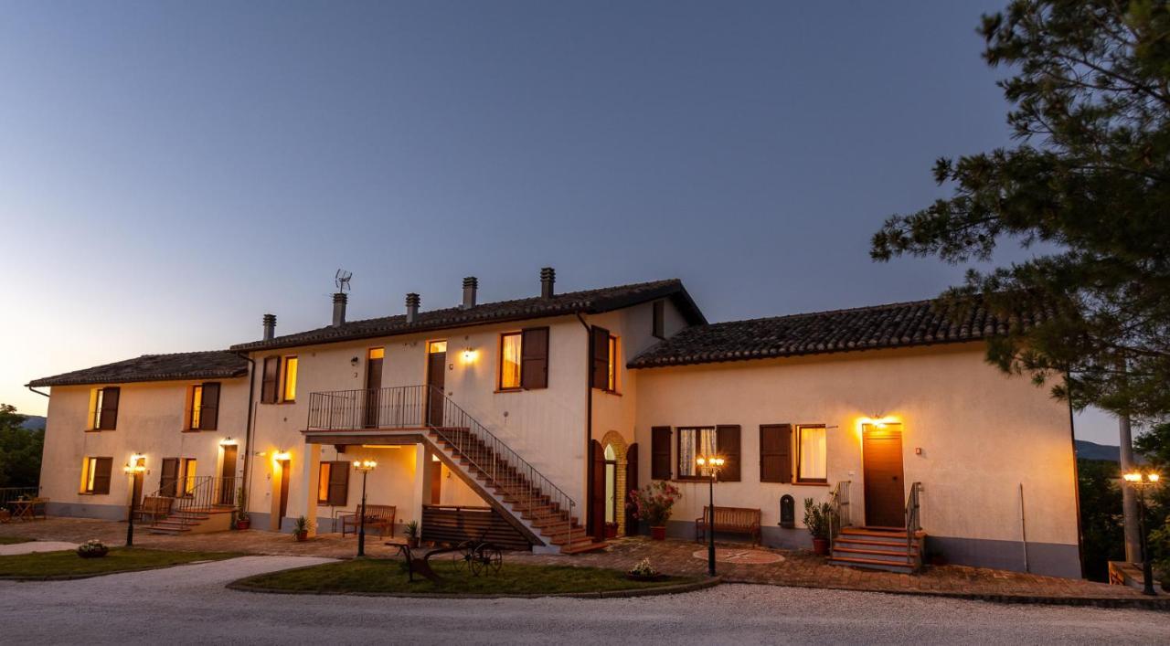 Agriturismo Podere Coldifico Sassoferrato Luaran gambar