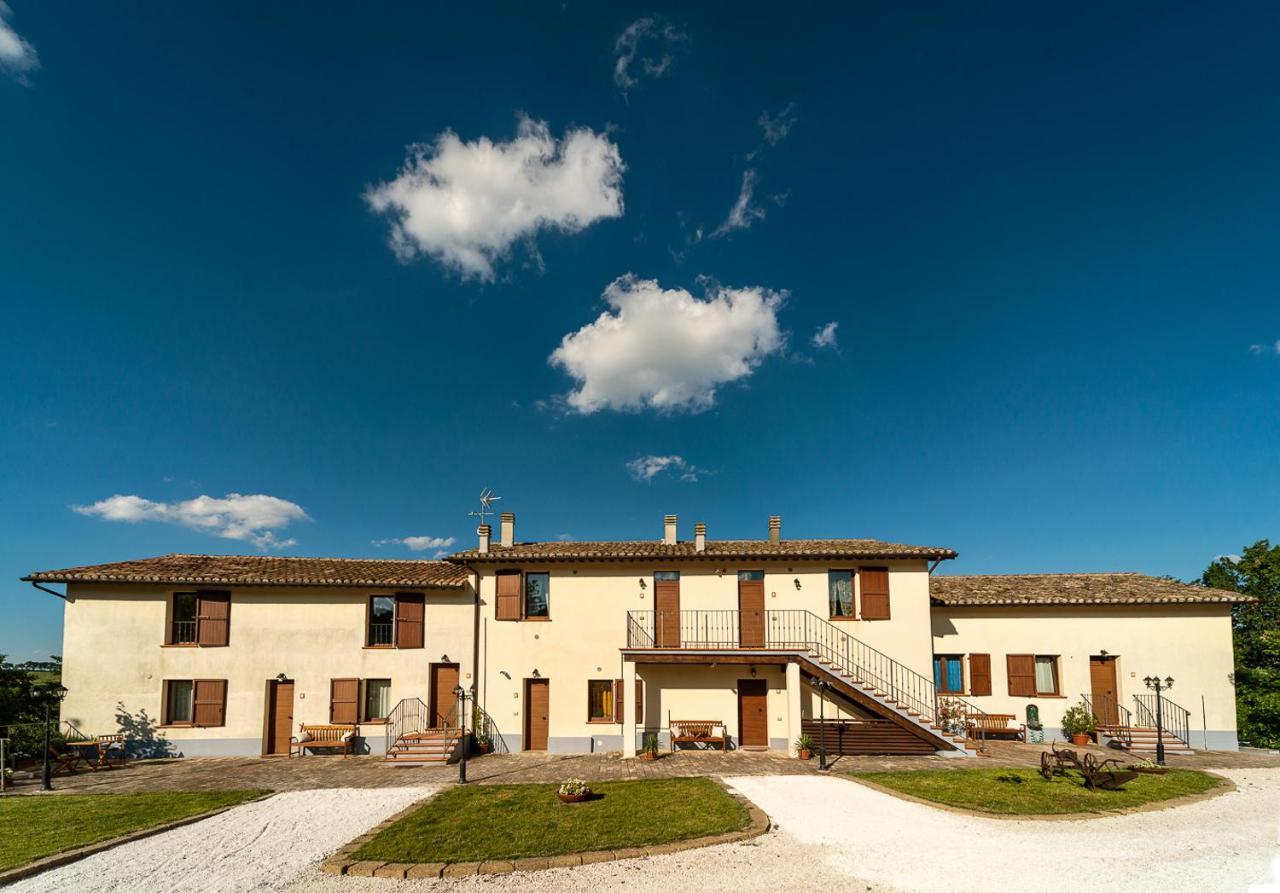 Agriturismo Podere Coldifico Sassoferrato Luaran gambar