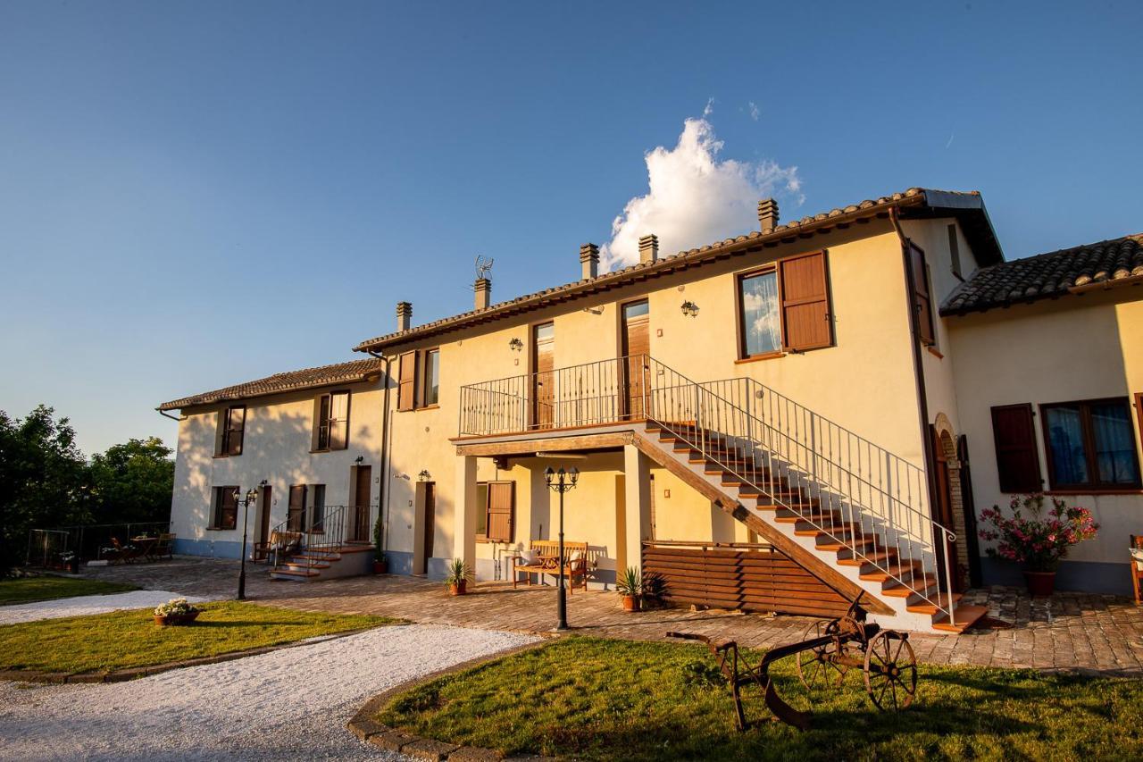 Agriturismo Podere Coldifico Sassoferrato Luaran gambar