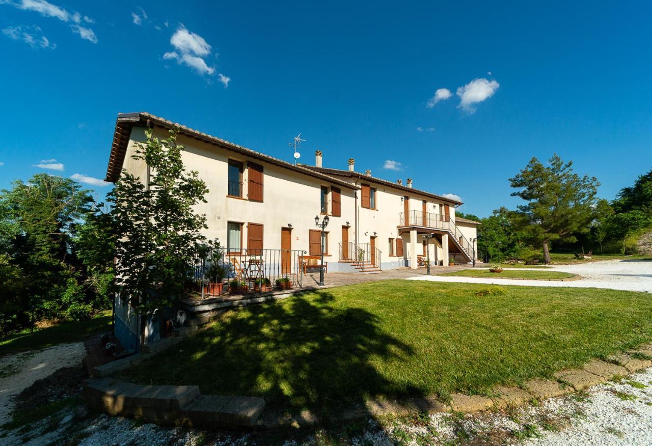 Agriturismo Podere Coldifico Sassoferrato Luaran gambar
